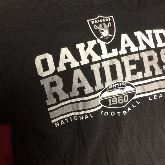 NFL OAKLAND Raiders tshirt - Picture 3 of 3